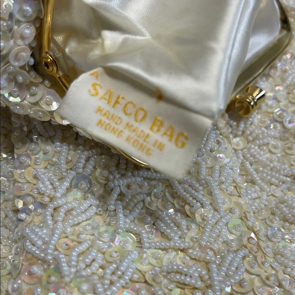 Elegant Vintage Safco Cream Beaded Clutch Set